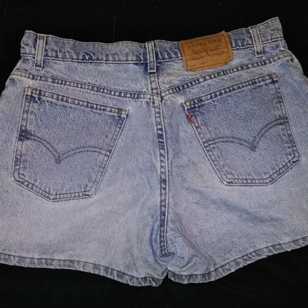 Shorts - Picture 2 of 3